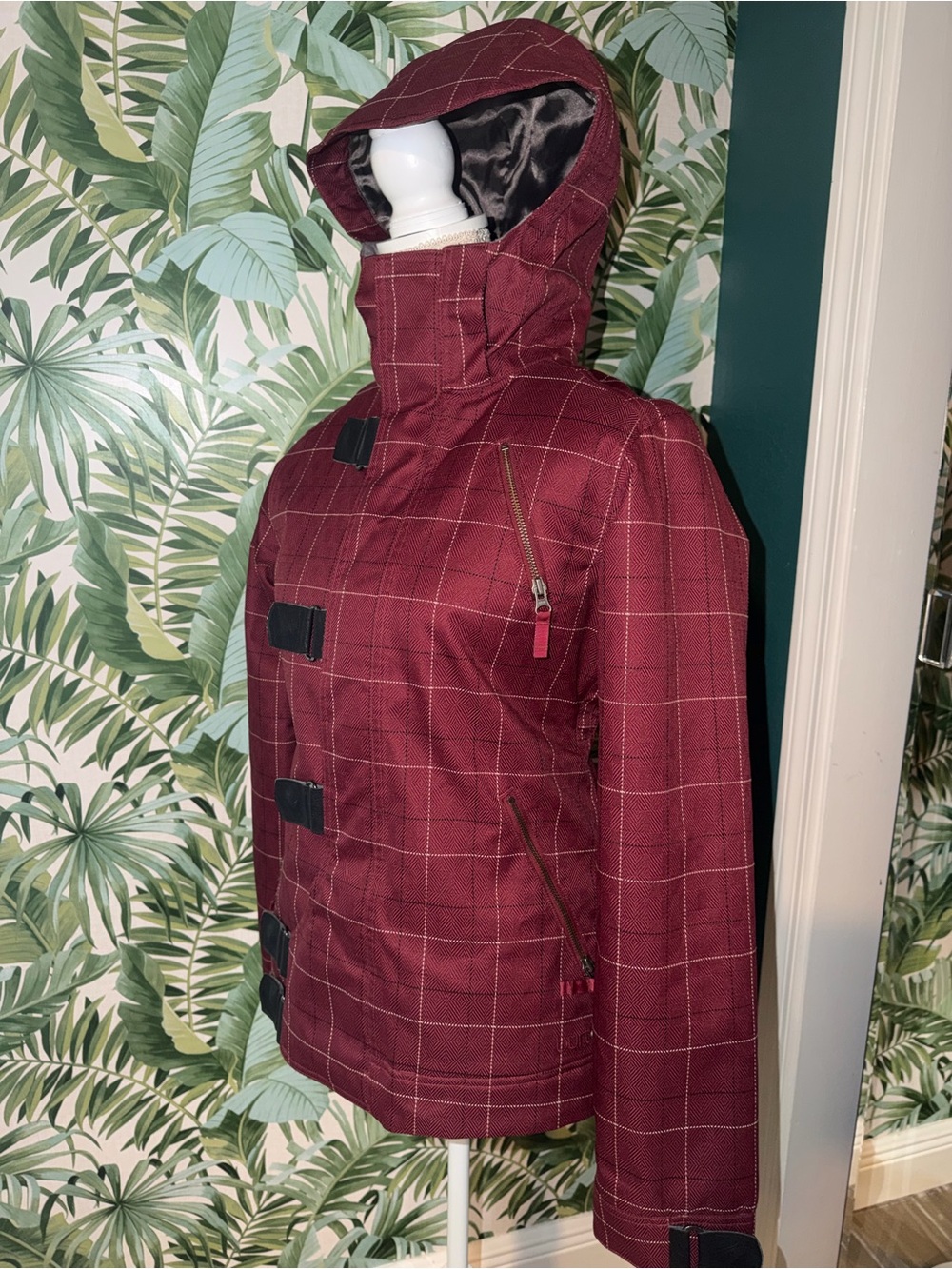 Burton Dryride Dream Maroon Women’s Snowboarding Jacket Medium - Like New - Picture 2 of 14